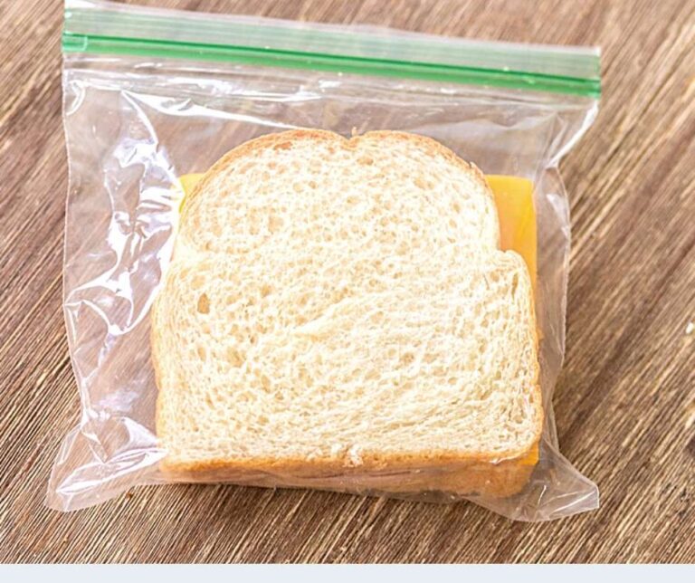 How Much Does a Sandwich Bag Weigh?